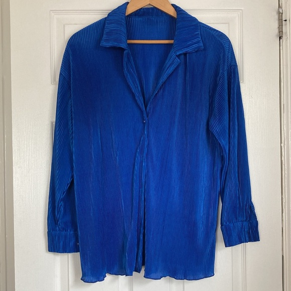 Pleated Beach Matching Button Down Shirt and Pant Set - Picture 2 of 8